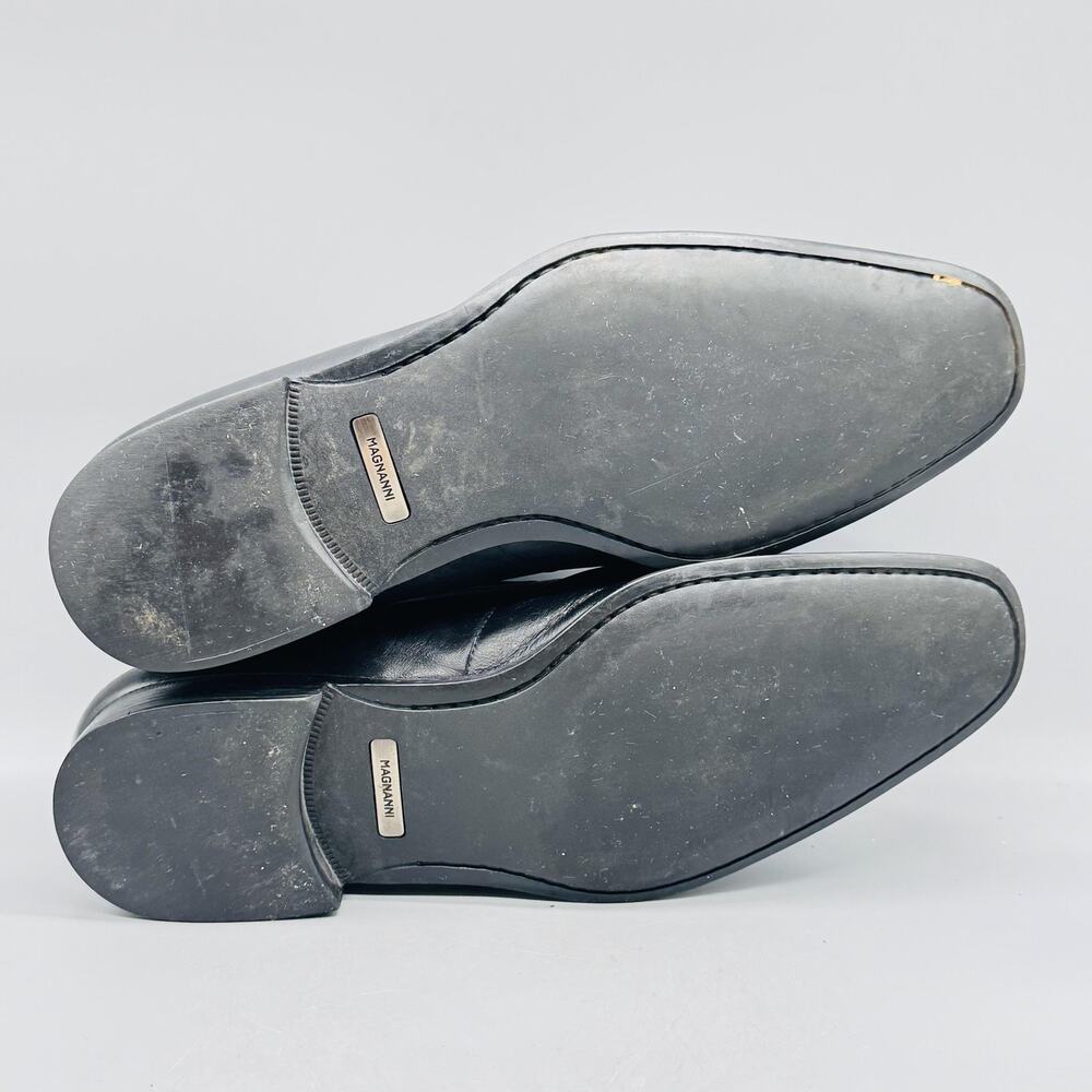 Magnanni Shoes Mens 10.5 Black Leather Slip On Loafers Dress Apron Toe Classic - Picture 7 of 10